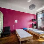 Travellers Inn Hostel
