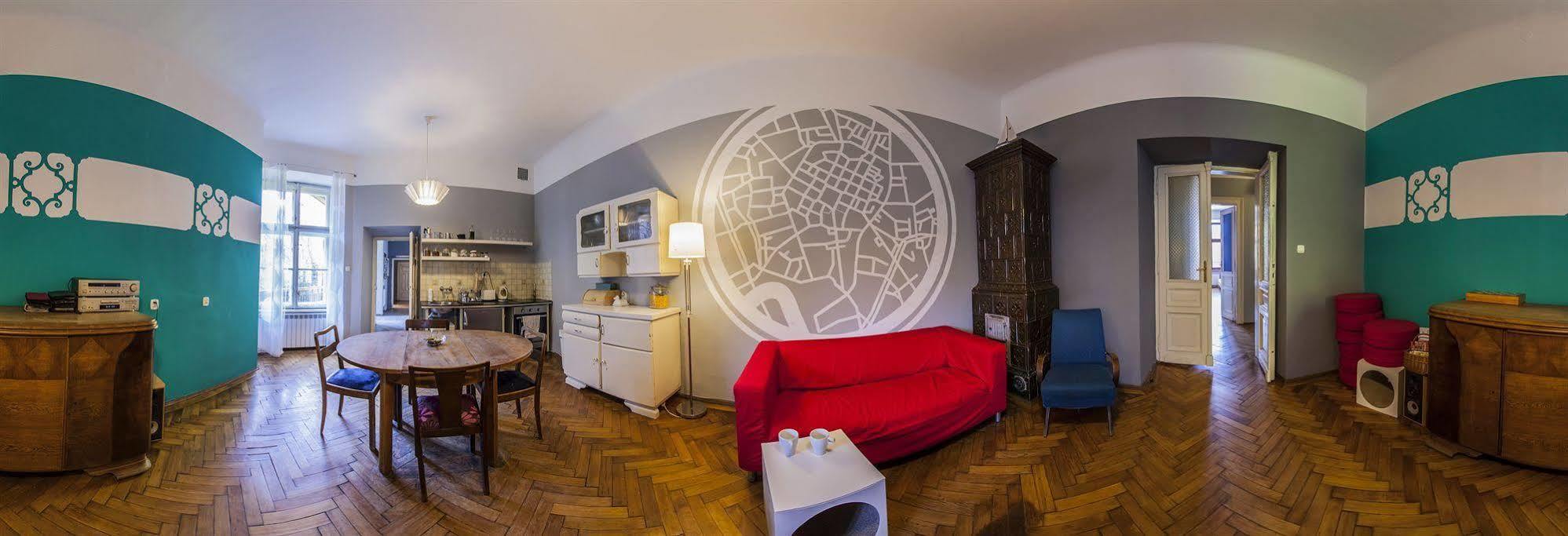 Travellers Hostel