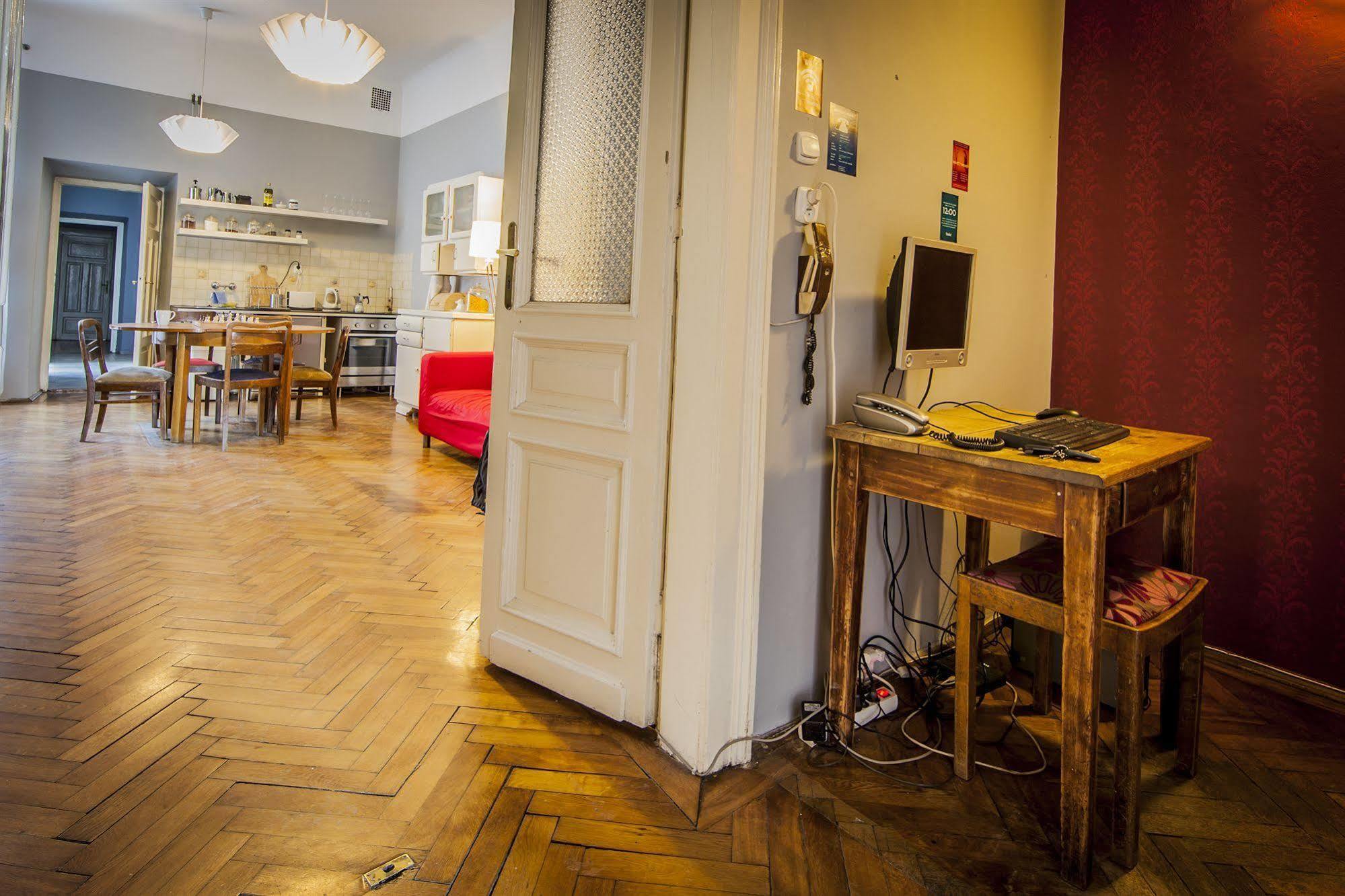 Travellers Hostel